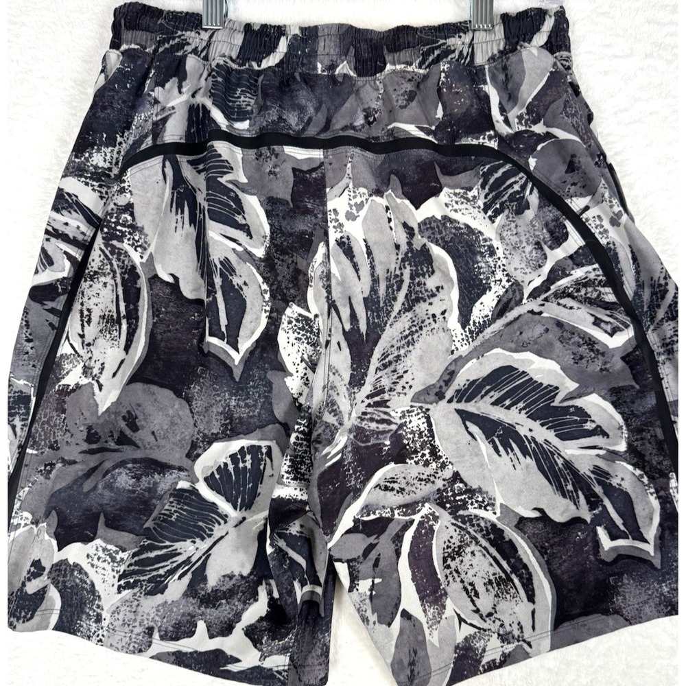 Lululemon 9" Pace Breaker Shorts Men Large Lined Tropical Shadow Sea Salt Palm - Picture 6 of 15
